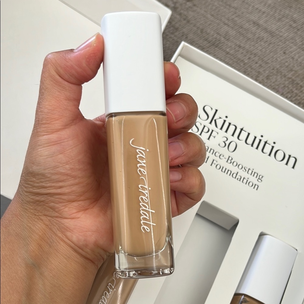 NEW ✅ Jane iredale skintuition foundation